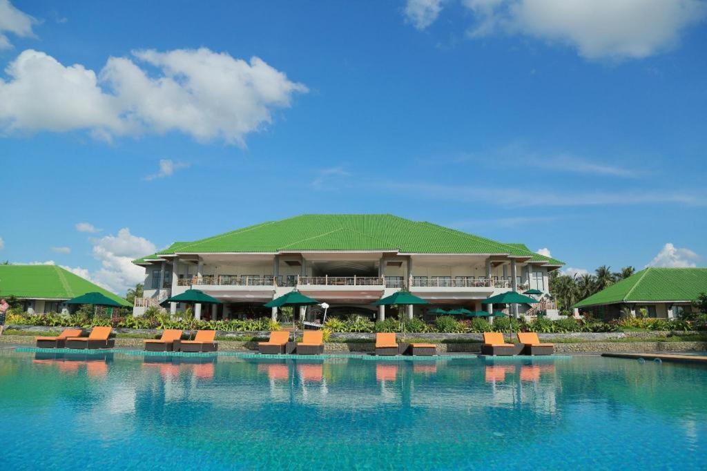 Ngwe Saung Yacht Club & Resort Ngwesaung Exterior foto