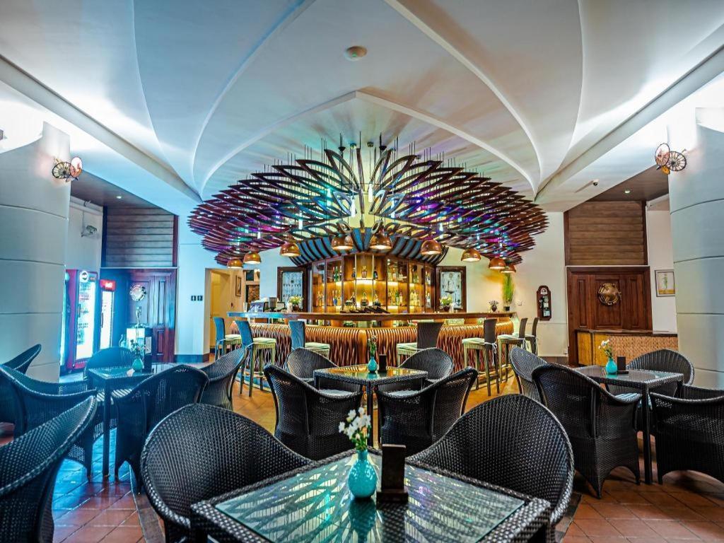 Ngwe Saung Yacht Club & Resort Ngwesaung Exterior foto